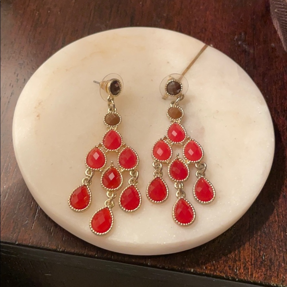 Chandelier earrings
